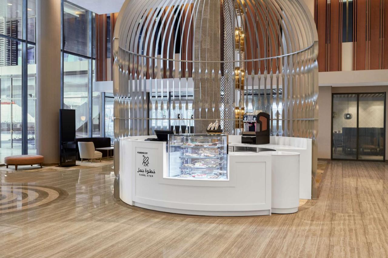 Radisson Blu Hotel Riyadh Convention And Exhibition Center Exterior foto The lobby of the hotel